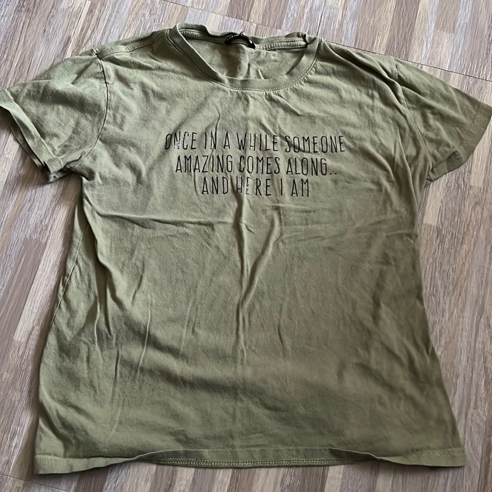 SHEIN T-shirt US size 8/10 L (A3)